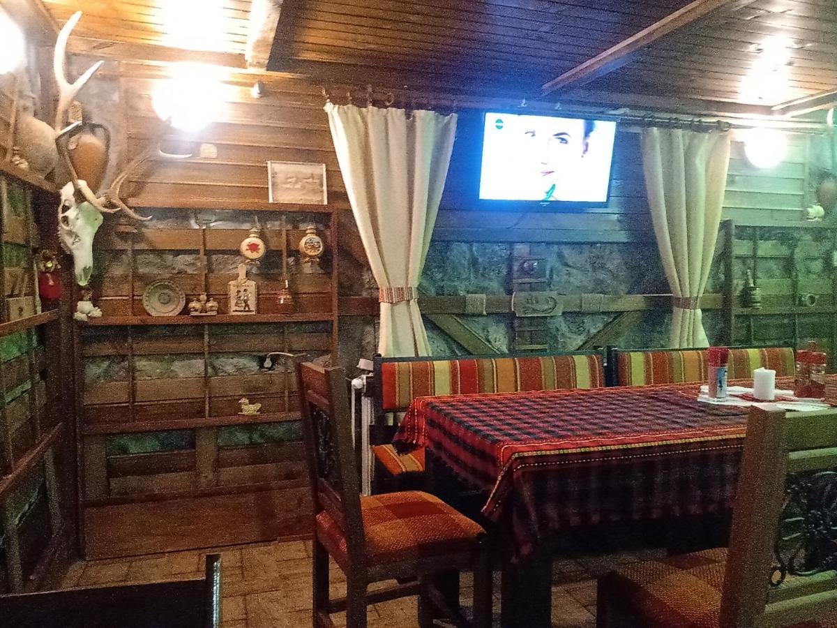 Hotel Кръчмъ При Байката Alpin Ribarica Exterior foto