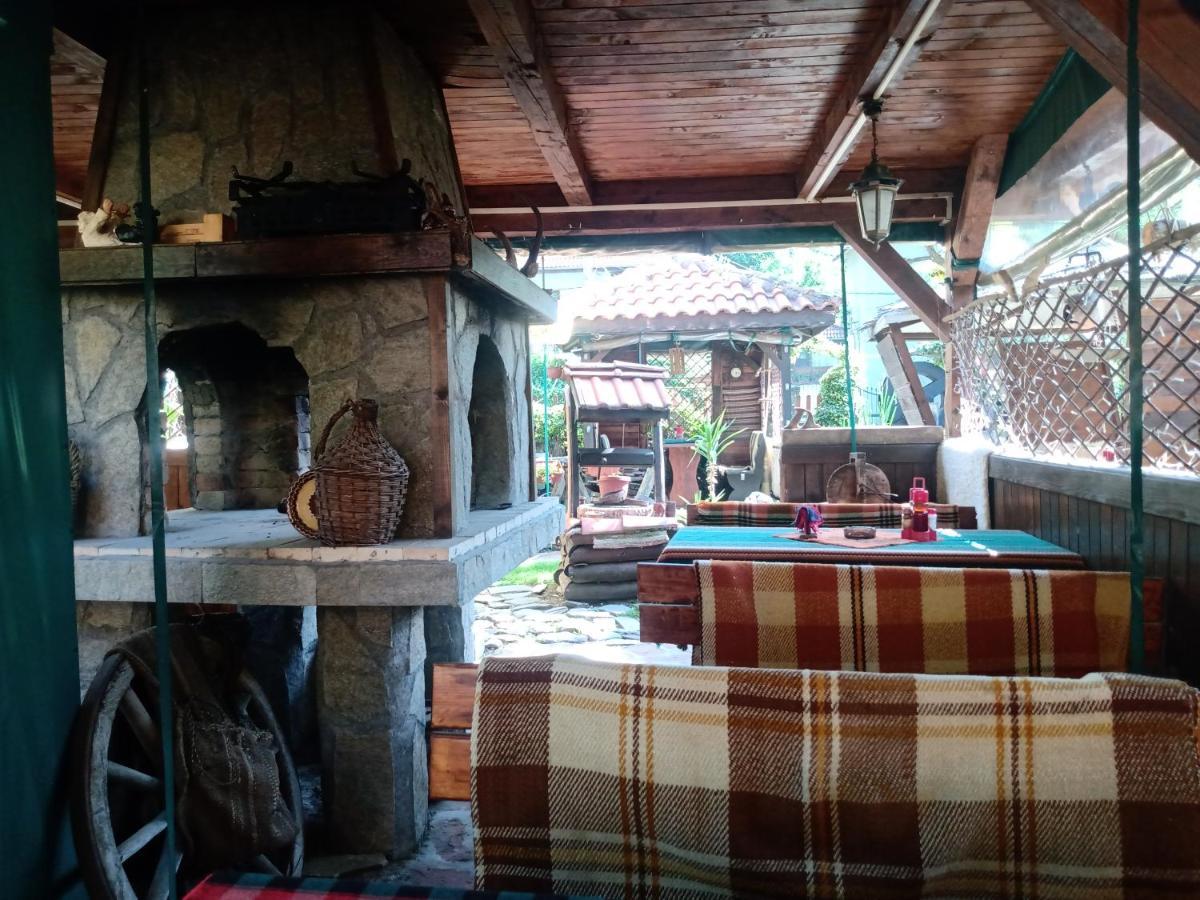 Hotel Кръчмъ При Байката Alpin Ribarica Exterior foto